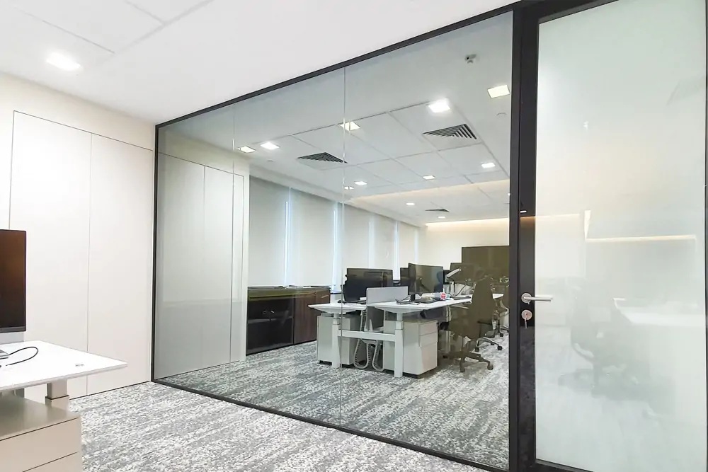 Office_and_commercial_environments_glass